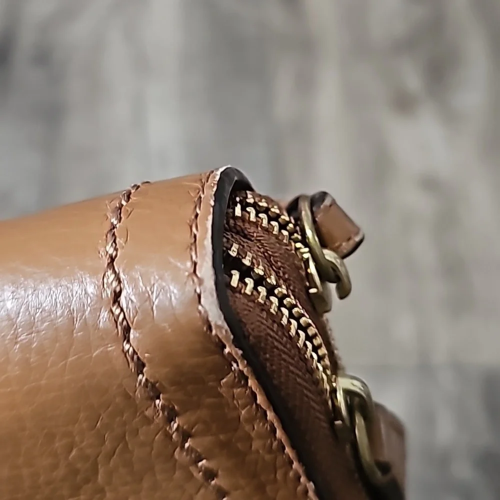 Coach Cambell Doble Zip Wallet